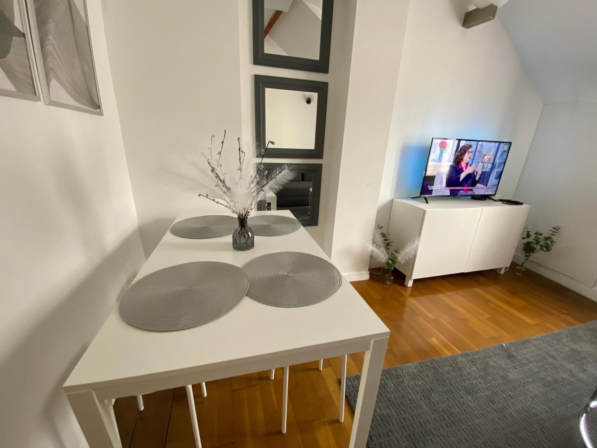 Duplex Minimaliste - 30 Min De Paris Διαμέρισμα Saint-Ouen-l'Aumone Εξωτερικό φωτογραφία