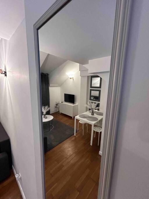 Duplex Minimaliste - 30 Min De Paris Διαμέρισμα Saint-Ouen-l'Aumone Εξωτερικό φωτογραφία