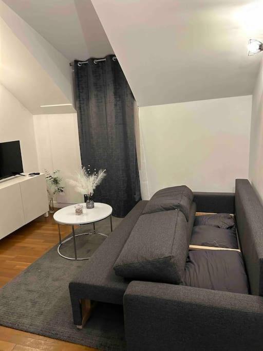 Duplex Minimaliste - 30 Min De Paris Διαμέρισμα Saint-Ouen-l'Aumone Εξωτερικό φωτογραφία